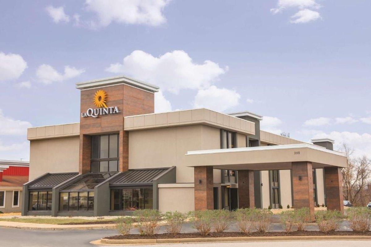 La Quinta Inn & Suites Port Allen La Exterior photo